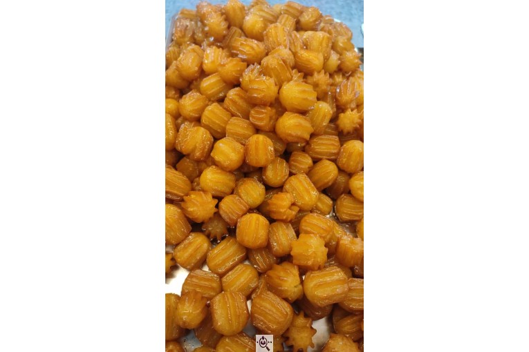 کلوچه و شیرینی رضا رمضان زاده در فومن