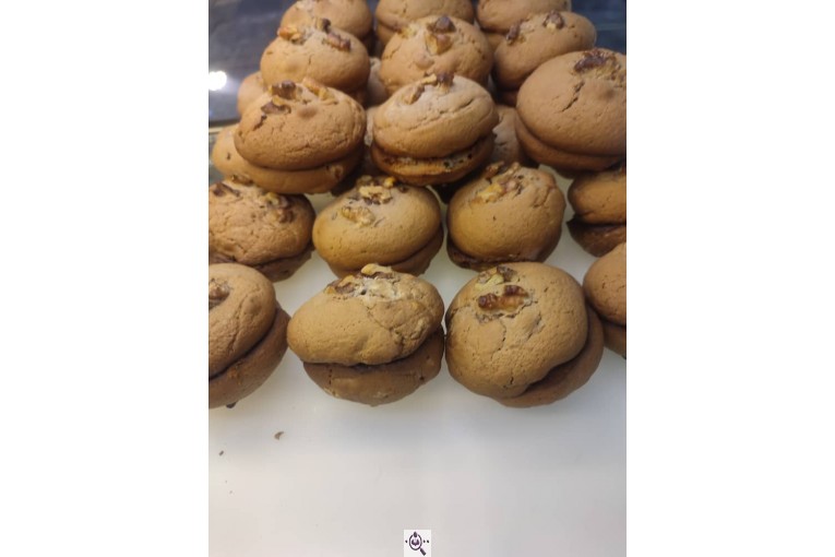 کلوچه و شیرینی رضا رمضان زاده در فومن