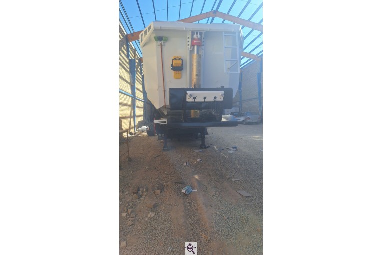 تریلی سازی صبا صنعت در همدان