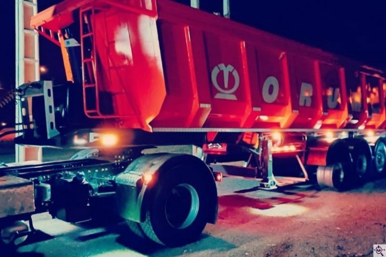 تریلی سازی صبا صنعت در همدان