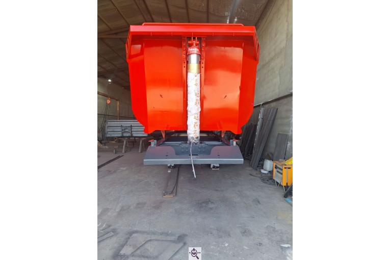 تریلی سازی صبا صنعت در همدان