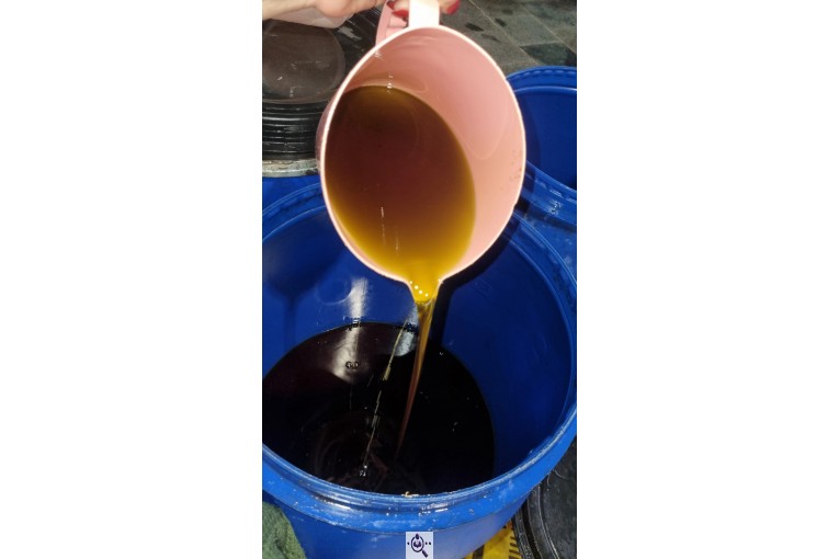 تولید کننده زیتون و روغن زیتون اکبری در طارم