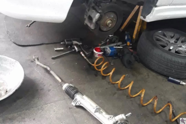 جلوبندی ساز و تعمیر جعبه فرمان برقی و هیدرولیک پژمان در رشت