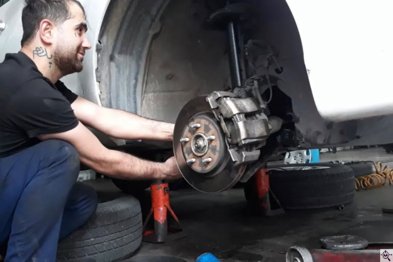 جلوبندی ساز و تعمیر جعبه فرمان برقی و هیدرولیک پژمان در رشت