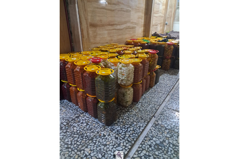 تولید و پخش ترشیجات ابتکار معطر در قائمشهر