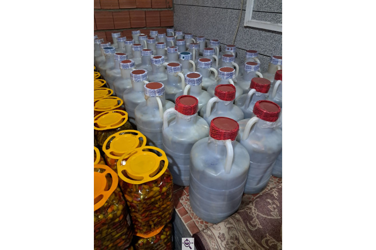 تولید و پخش ترشیجات ابتکار معطر در قائمشهر