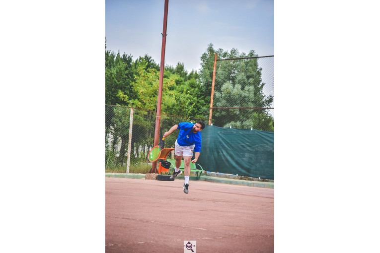 تنیس بام ایران در بروجن