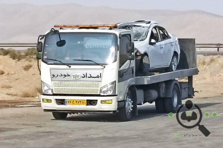 امداد خودرو توریست پارسیان در محور اصفهان شهرکرد