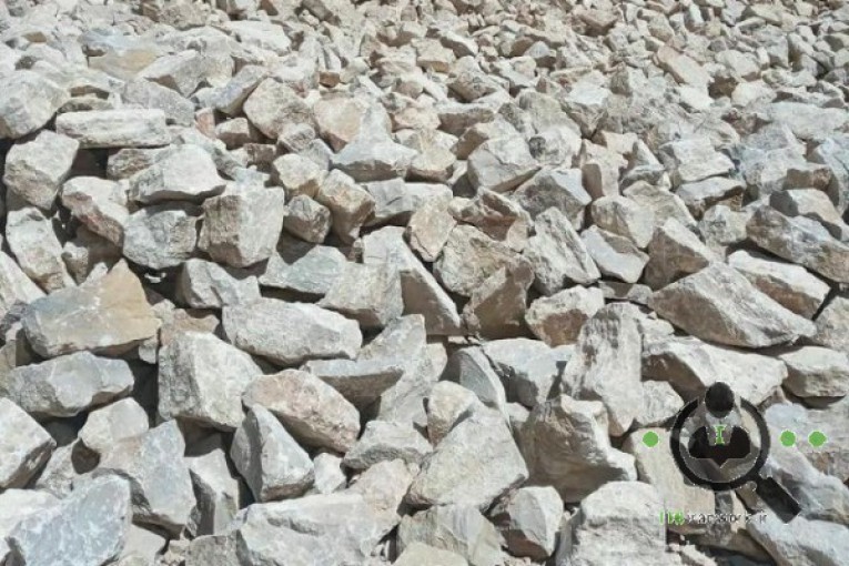 سنگ ورقه ای و سنگ لاشه پی حصار در شاهرود