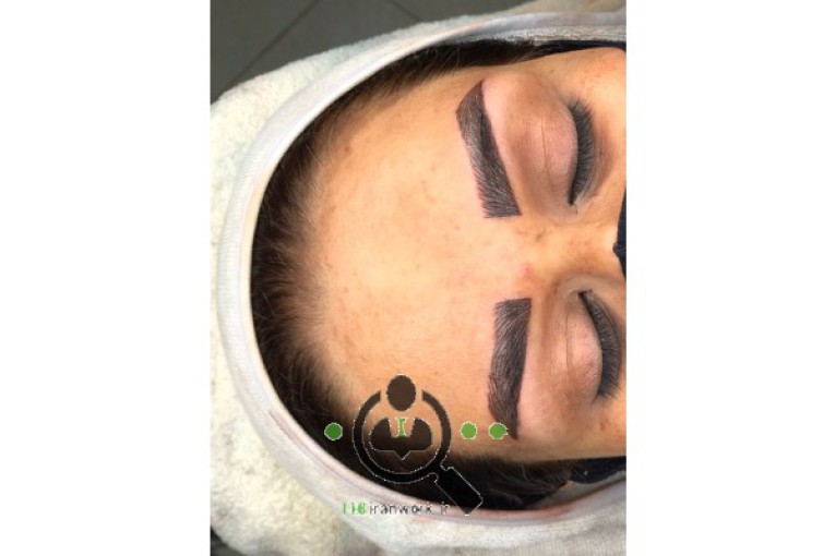 آموزشگاه مراقبت زیبایی رژ صورتی در یزد