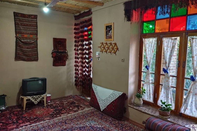 اقامتگاه بومگردی دولتسرا در همدان