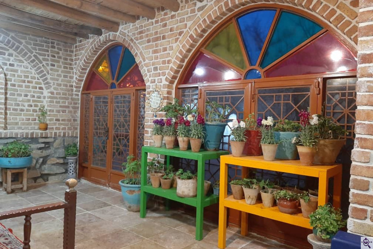 اقامتگاه بومگردی دولتسرا در همدان