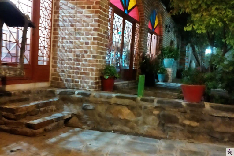 اقامتگاه بومگردی دولتسرا در همدان