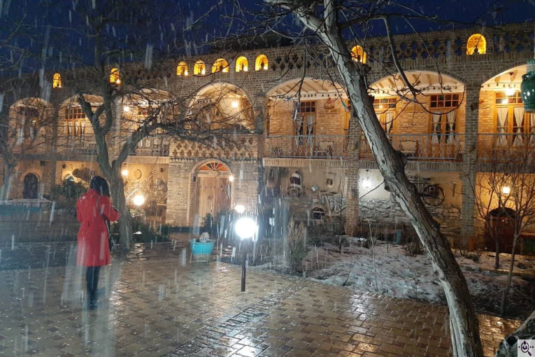 اقامتگاه بومگردی دولتسرا در همدان