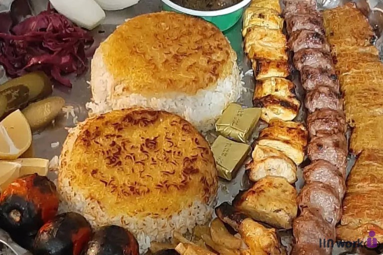 باغچه رستوران پدر جان در نصیر شهر