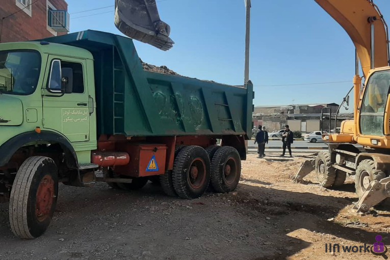 خاکبرداری کرمان ایفل در کرمان