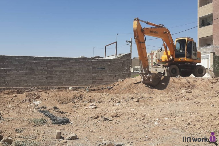 خاکبرداری کرمان ایفل در کرمان