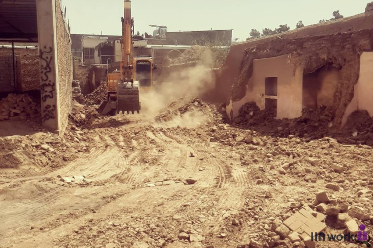 خاکبرداری کرمان ایفل در کرمان