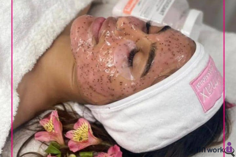 آموزش پاکسازی پوست فاطمه وفاداری در شیراز